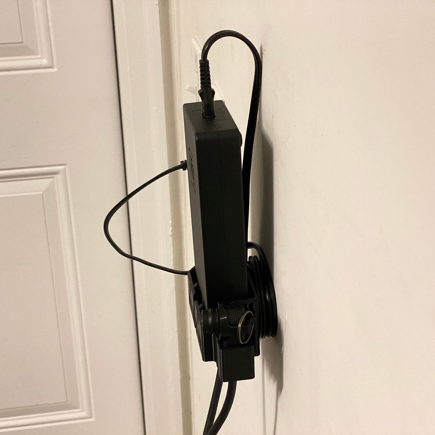TQ HPR50 4A Charger Wall Mount Bracket/Connector Pull Combo