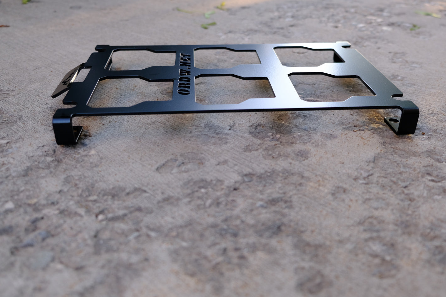 UNIVERSAL MILWAUKEE PACKOUT BRACKET